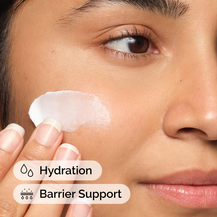 natural-moisturizing-factors-ha-z3 ord-natural-moisturizing-factors-ha-model-application-with-benefits.jpg